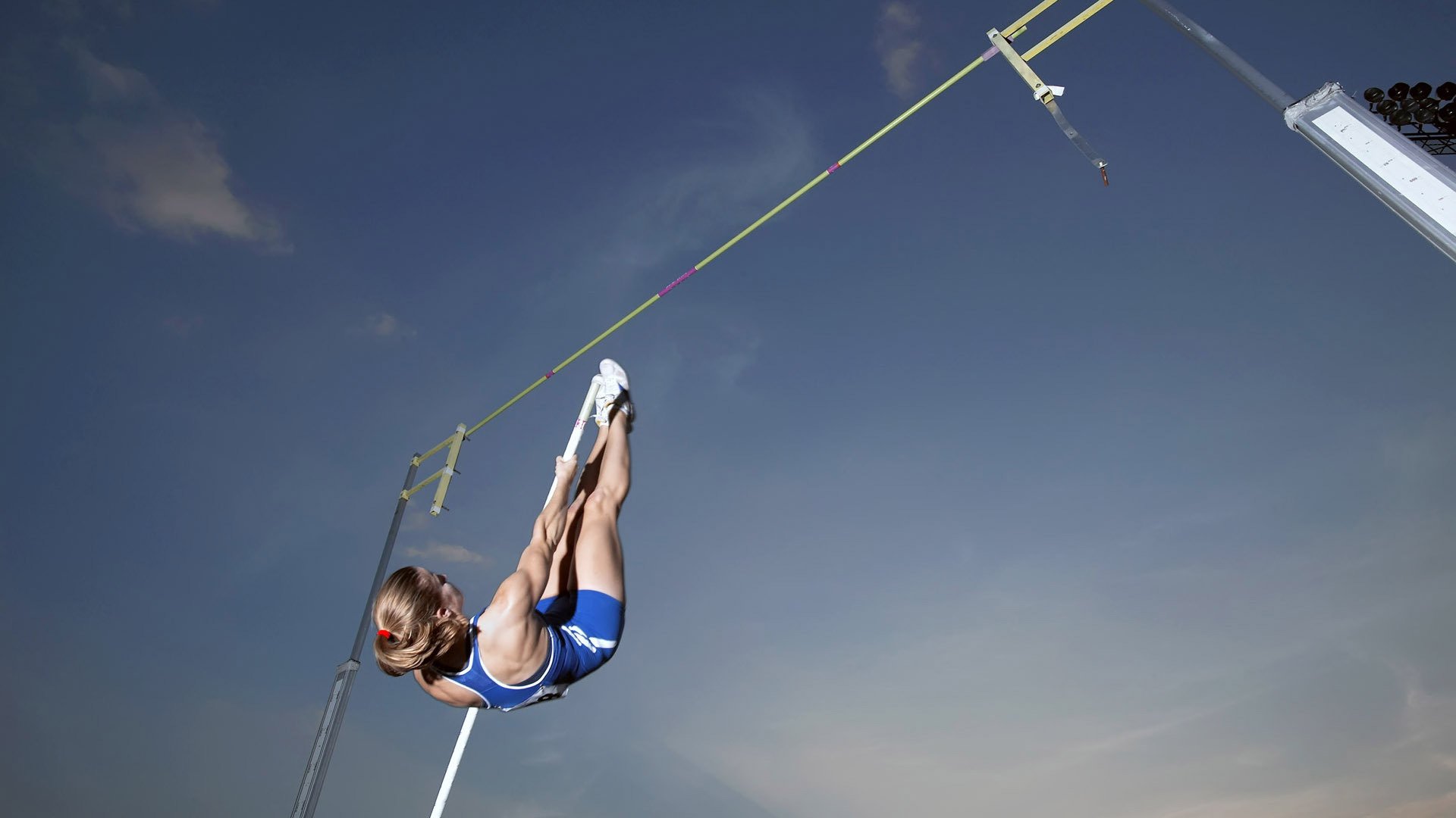 FIBA亚洲杯中国队靠防守反击战术稳步前进